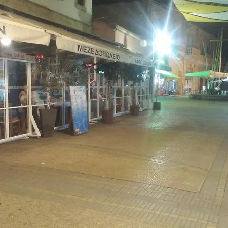 Lejlighed Ledras City Center *